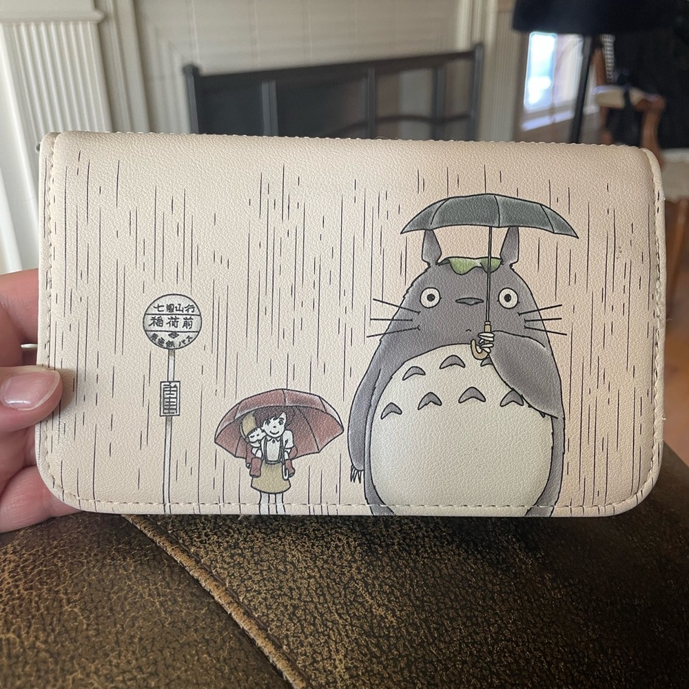 Studio Ghibli My Neighbor Totoro wallet and smartphone holder